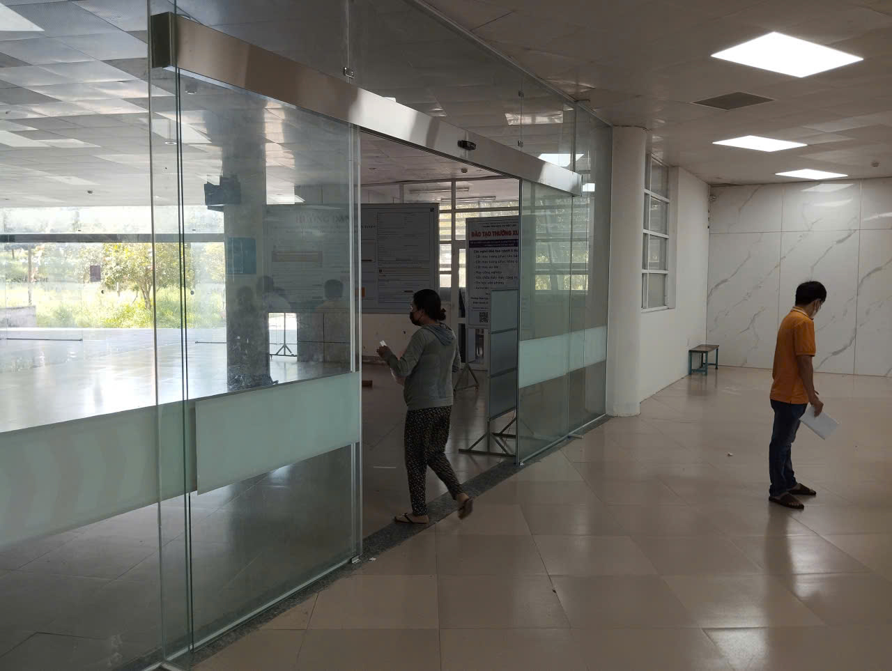 cửa tự động hàn quốc