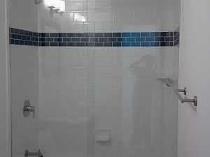 Phòng tắm kính trượt