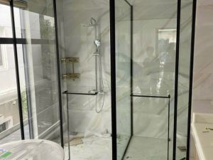 phòng tắm kính hệ slim